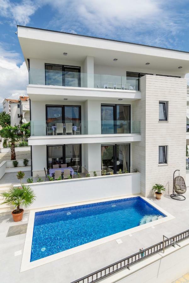 Apartments Villa Dalmatia Trogir Exteriör bild