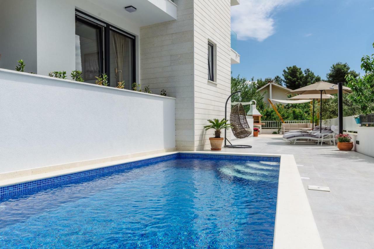 Apartments Villa Dalmatia Trogir Exteriör bild