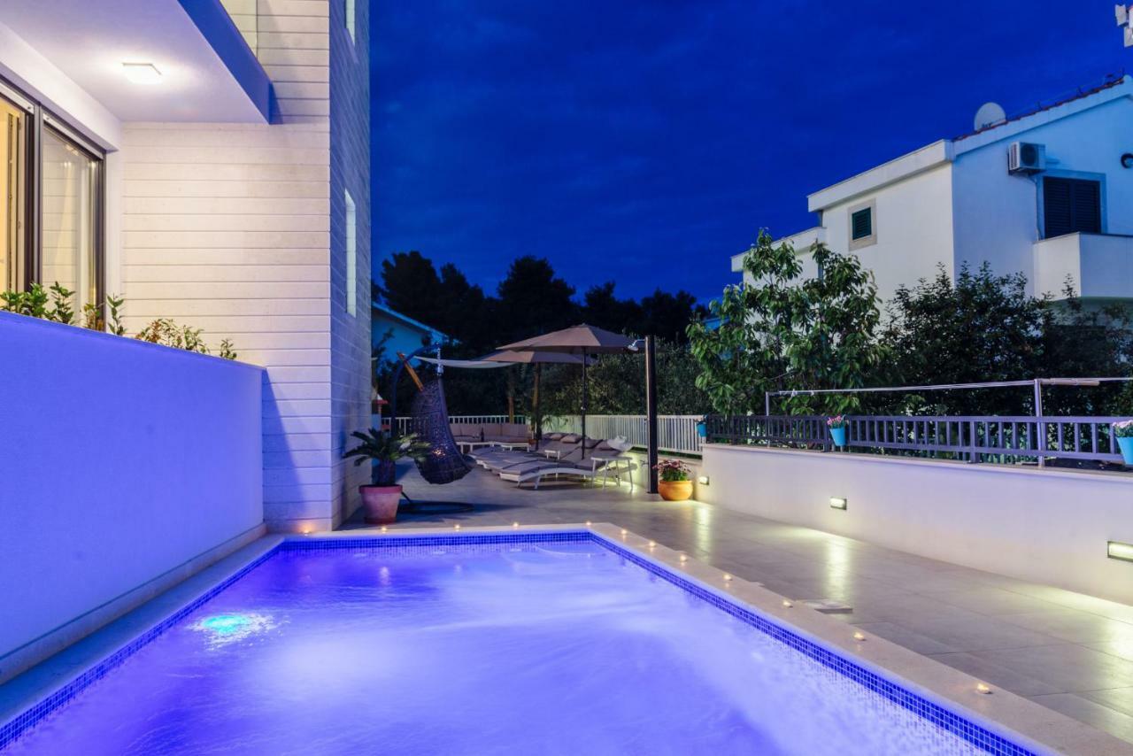 Apartments Villa Dalmatia Trogir Exteriör bild
