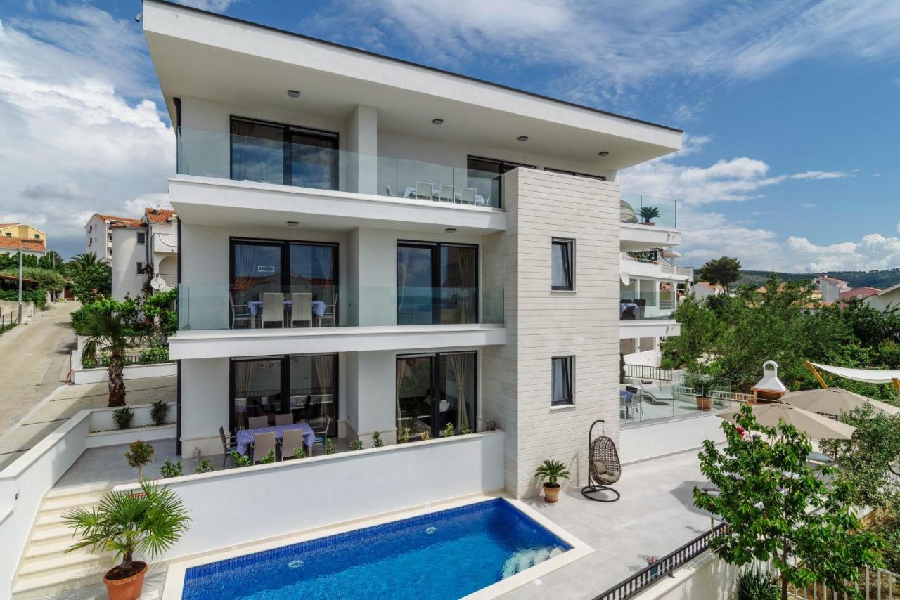 Apartments Villa Dalmatia Trogir Exteriör bild